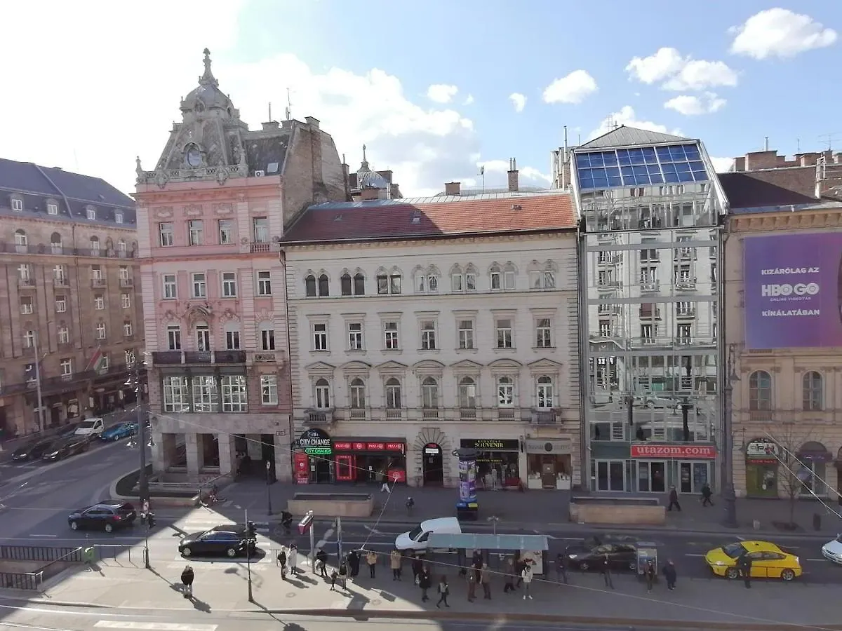 Bauhaus Astoria Hostel Budapest